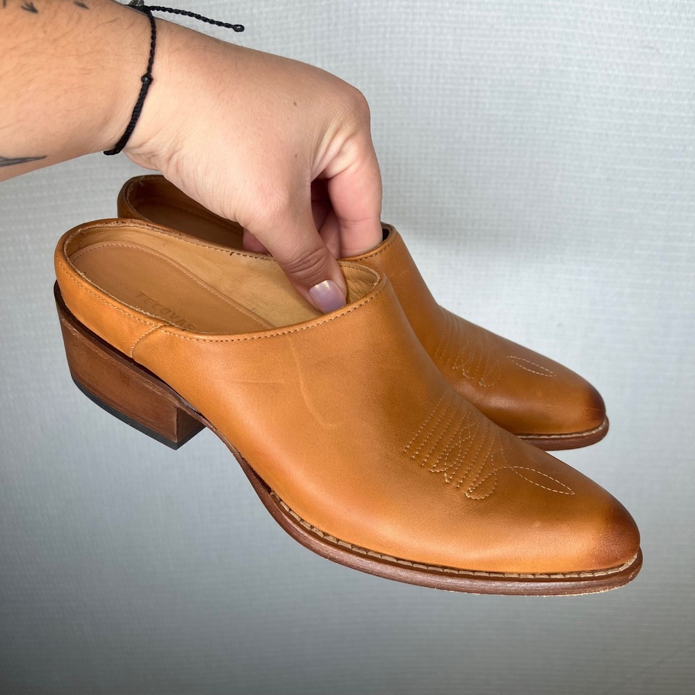 Tecovas Womens Honey Leather Western Mules Pointed Toe Stacked Heel Size 8 B